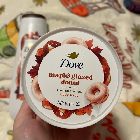 Dove Maple Glazed Donut Body Wash and Body Scrub - Picture 3 of 4